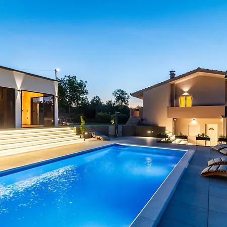 Jackal House Villa